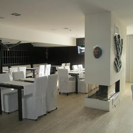 Alexander Services In Aspen Apart Bansko